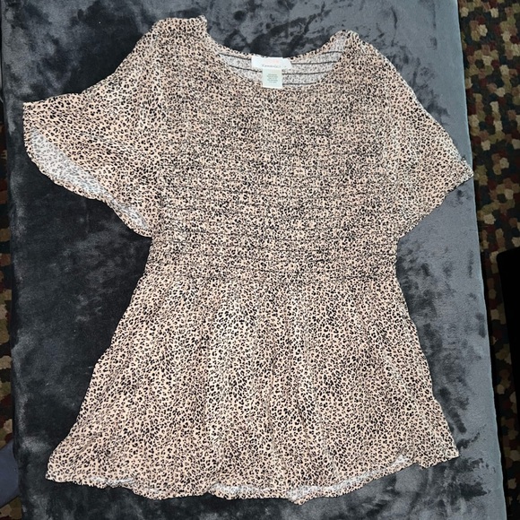 URBAN Romantics Tops - Urban Romantics Leopard Print Short Sleeve Blouse Size Medium